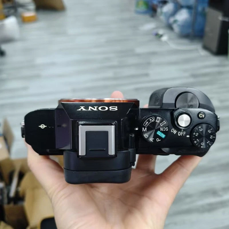 Sony Alpha A7 24.3MP Mirrorless Full Frame Digital Camera Body -90% New - Image 3 of 4