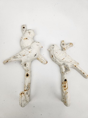 Cast Iron Chippy Bird Wall Hooks Set of 2 Rustic Cottagecore Key Towel Hanger - Picture 3 of 11