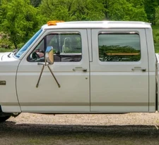 AVS Screw-On Rain Guard Vent Vent Visors for 1987-1997 Ford F250 F350 CREW OBS