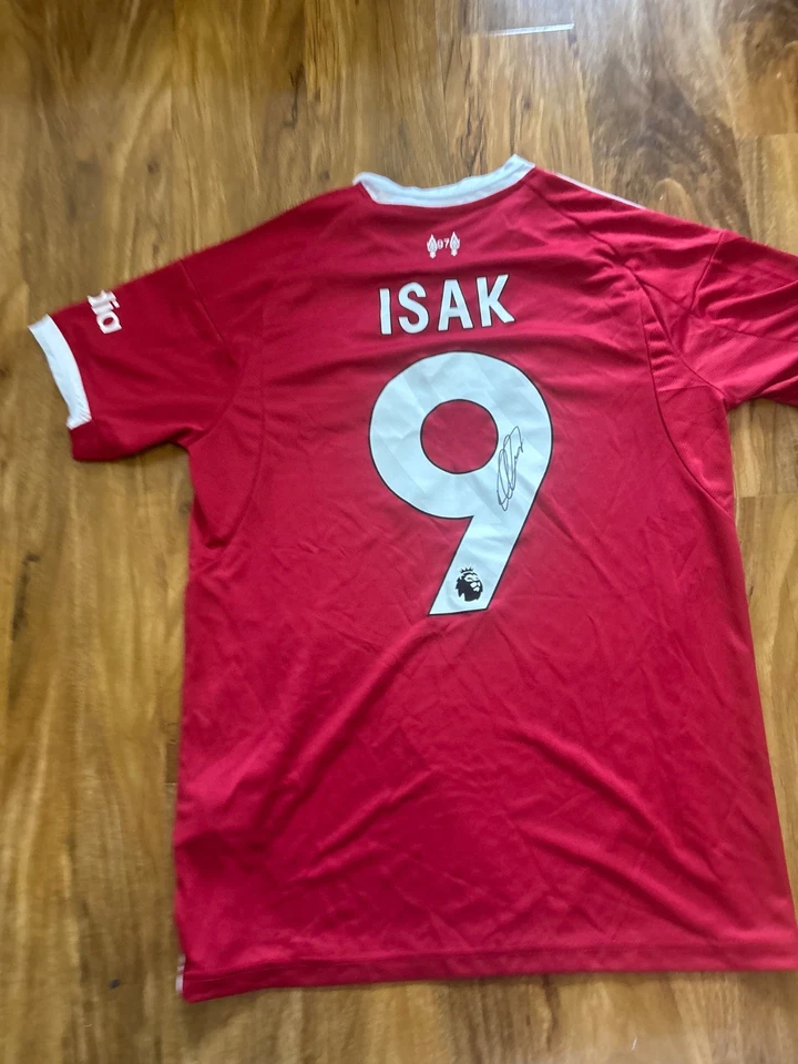 Signed Isak Shirt Liverpool Fc - Image 3 of 4