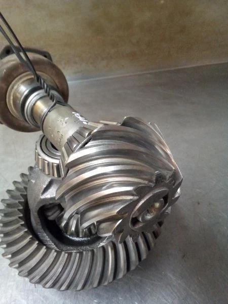 Ring Gear/Pinion Front Axle 3.73 Ratio With Yoke From 2000 Ford Explorer 6645158 - Image 4 of 4