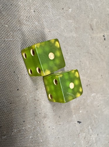 Dados translúcidos de colección baquelita verde manzana juego antiguo celuloide lote dados - Imagen 3 de 8