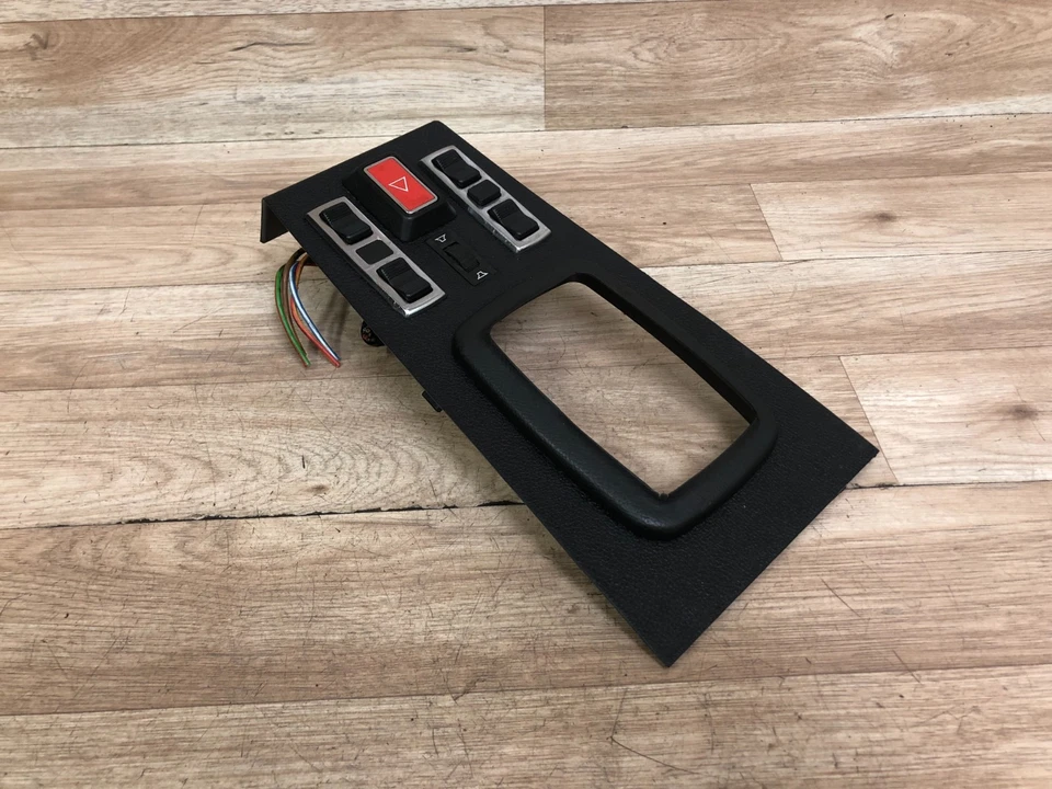 MERCEDES BENZ OEM W123 280CE 300D 300TD 300CD CENTER MASTER WINDOW SWITCH 2 - Image 4 of 4