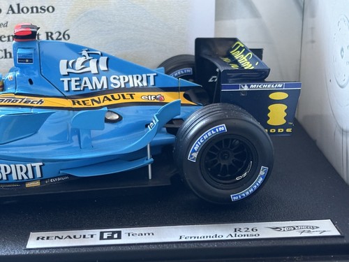 1:18 *SIGNED* HOT WHEELS F1 Formula 1 RENAULT R26 Fernando Alonso 2006 CHAMPION! - Picture 5 of 9