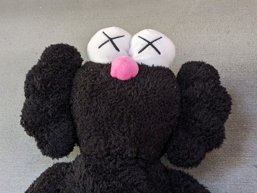 KAWS BFF Plush Pink Black 18" Limited Edition - 第 2/12 張圖片