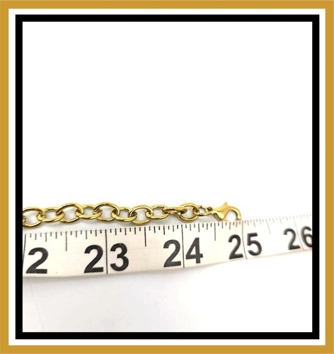 Undisputed WWE Universal Championship _ 25"_ Gold Tone / Rhinestone Necklace - Picture 3 of 5