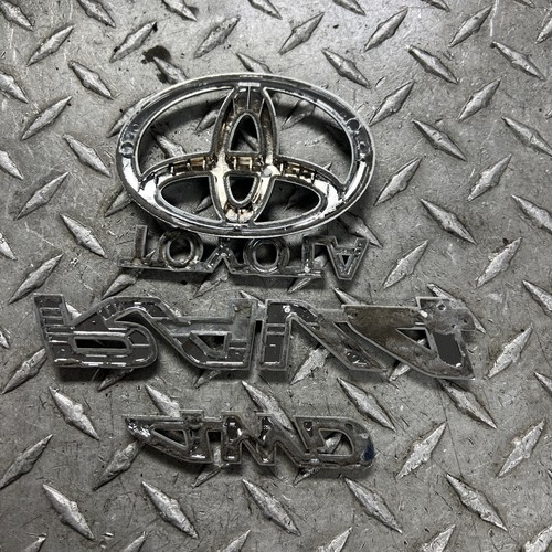 2006-2012 TOYOTA RAV4 REAR TRUNK LID EMBLEM BADGE LOGO OEM - Picture 5 of 5