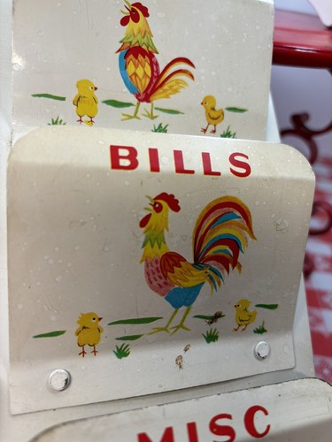 Vintage Metal Tin Wall Organizer Letter, Bill, Misc. with Painted Rooster Design - Bild 12 von 12