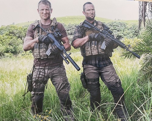 Philip Winchester autographed/signed Strike Back 8x10 Photo- Michael Stonebridge - 第 1/2 張圖片
