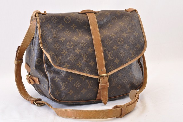 LOUIS VUITTON Monogram Saumur 35 Shoulder Bag M42254 LV Auth 6272