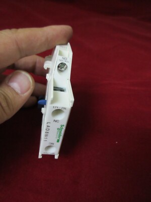 LAD8N11 Schneider Lateral Contact Block With Contact NC/NO