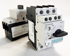 Lot Of 2 USED SIEMENS 3RV1421-0HA10 CIRCUIT BREAKER 3RV14210HA10