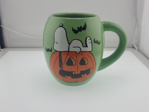 Peanuts Halloween Snoopy Jack-O-Lantern and Woodstock Witch Large 20 oz Mug 2012 - Picture 7 of 9