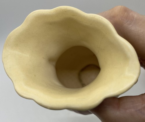 Vintage Hull USA Magnolie matt gelb Vase 13-4 3/4 und Krug 14 4 3/4" - Bild 12 von 12