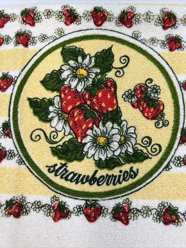 Vtg. 70s Strawberries 🍓 Terry Cloth Dish Towel 15" x 23 1/2" - Picture 4 of 5