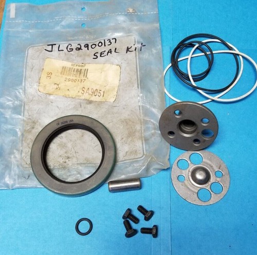 NOS JLG 2900137 KIT,SEAL FAIRFIELD TORQUE HUB OPENED MAY BE INCOMPLETE - Picture 1 of 5
