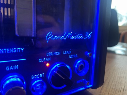 Hughes & Kettner GrandMeister 36 Watt Gitarrenverstärker Head Koffer 40 Deluxe