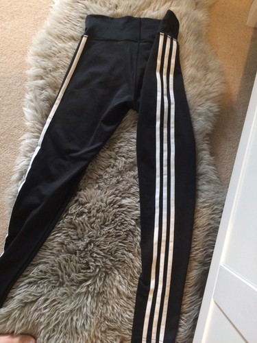 Adidas Black 3stripe Leggings worn once Adidas Black 3stripe Leggings worn once