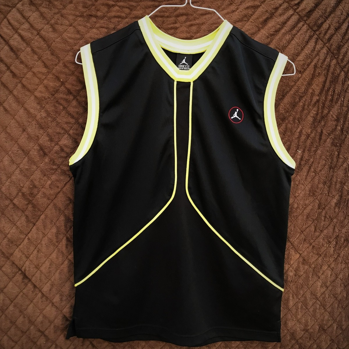 Nike Air Jordan Tank Top size Boy's Size L (14-16) Black