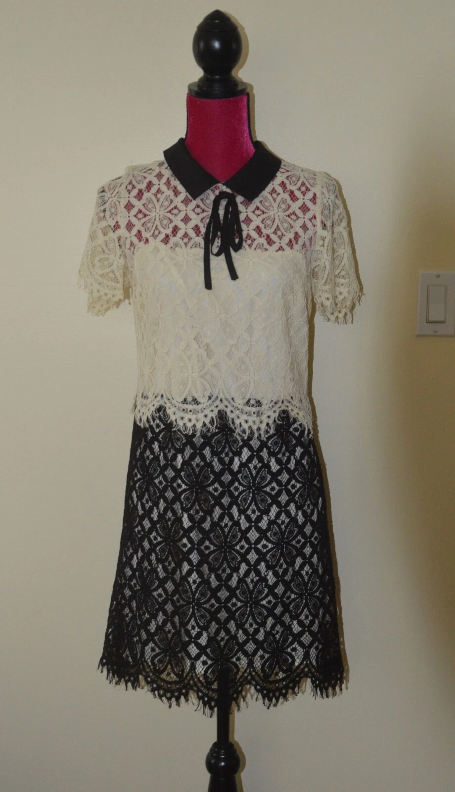 OFF WHITE Elegante abito in pizzo bianco e nero bianco sporco V by Very Raw UK taglia 10