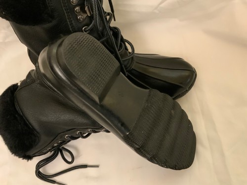 Steve Madden Black Rubber / Faux Fur Duck Boot Size 8 - Picture 11 of 11