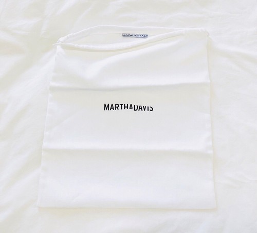 Auténtico. Bolso blanco con cordón/polvo/zapato de viaje Martha Davis 12,5 pulgadas x 11 pulgadas. Usado en excelente estado - Imagen 2 de 4