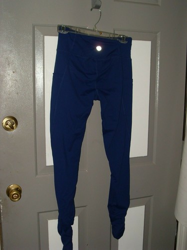 Baleaf Women's Medium Ankle Leggings Blue Nylon/Spandex Inner Pocket  NEW - Picture 4 of 4