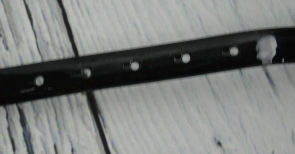 Cinto skinny feminino Kenneth Cole preto fivela de ouro médio 39" couro sintético  - Imagem 4 de 4