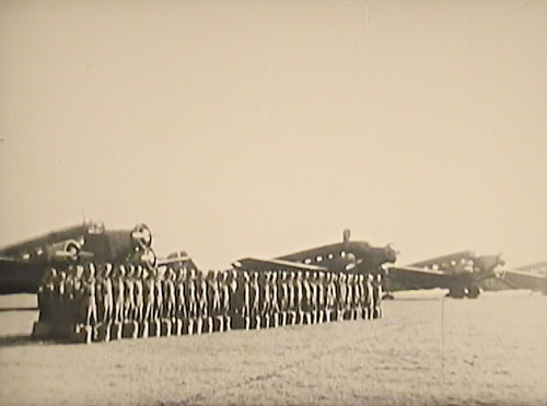 16mm USAAF Film 1940's "ID the German JU-52" RARE Transport Airplane - Imagen 8 de 20