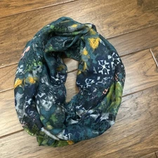 Lightweight Infinity Accent Scarf Beautiful Pattern Pink Green Turquoise 36” W