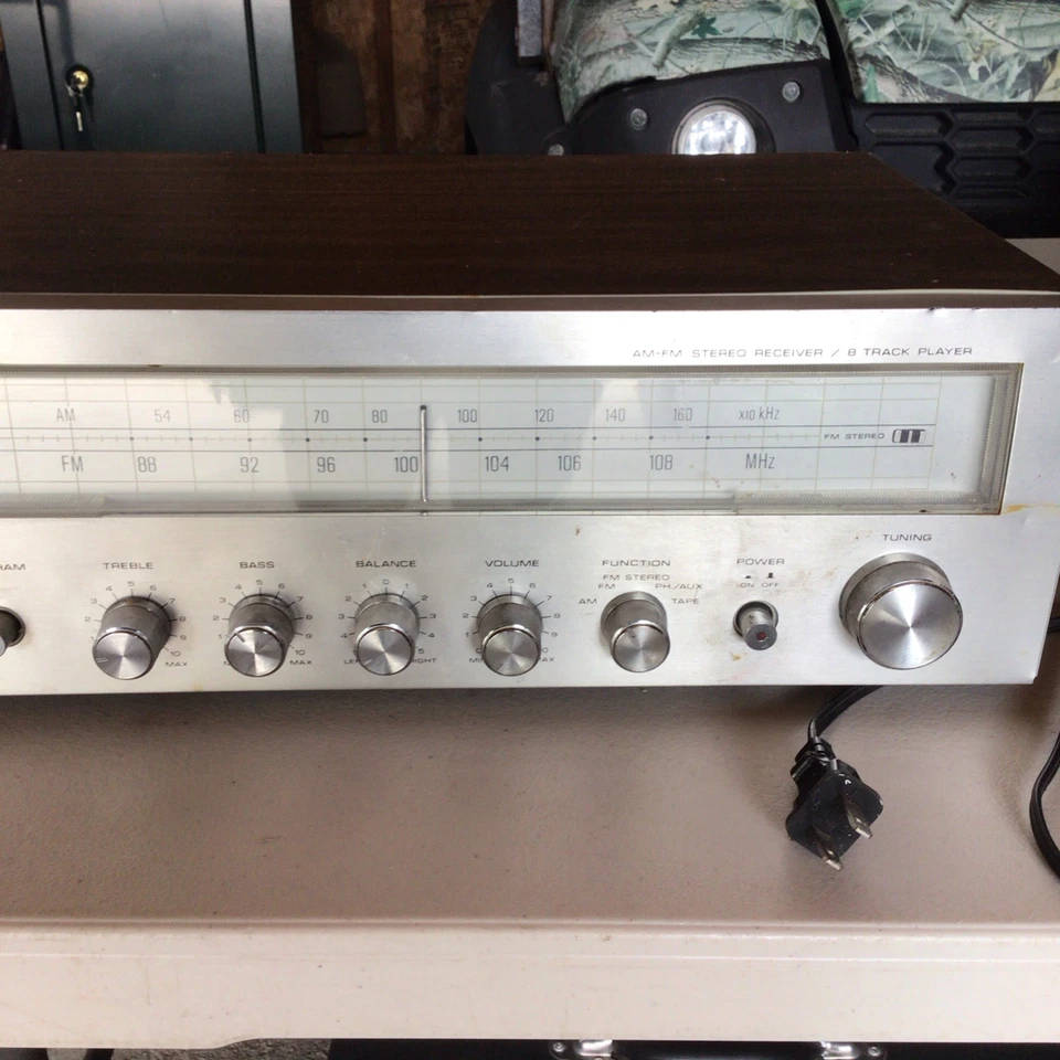 Receptor estéreo vintage Soundesign 5345 AM/FM 8 faixas toca-fitas testado  - Imagem 3 de 4