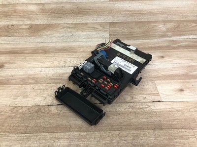 FORD MUSTANG OEM FRONT BODY CONTROL MODULE BCM SAM FUSE BOX FUSES BLOCK 05-06
