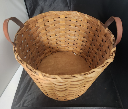 BASKET Michigan Amish Hand Woven Rattan Kitchen Display Signed by maker 9 YO - Picture 2 of 7