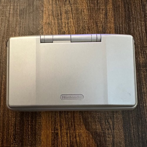 Nintendo DS Silver Handheld Console Complete In Box Mint Condition - Picture 7 of 11