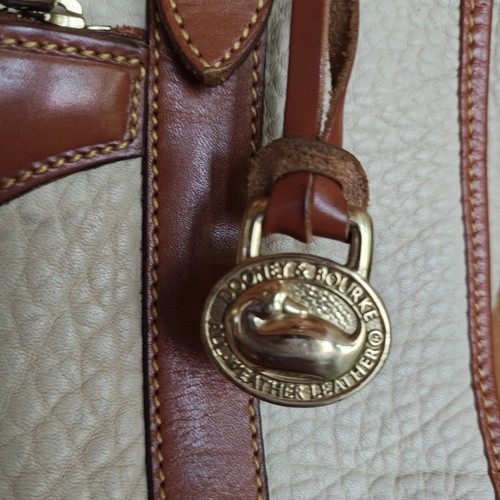 Dooney & Bourke Small Vintage R718 All Weather Tote USA Rare Shoulder Bag Purse - Picture 5 of 17