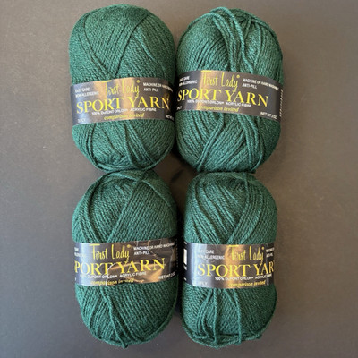 Lot of 4 Vintage First Lady Sport Yarn Hunter Green Acrylic 2oz Skeins