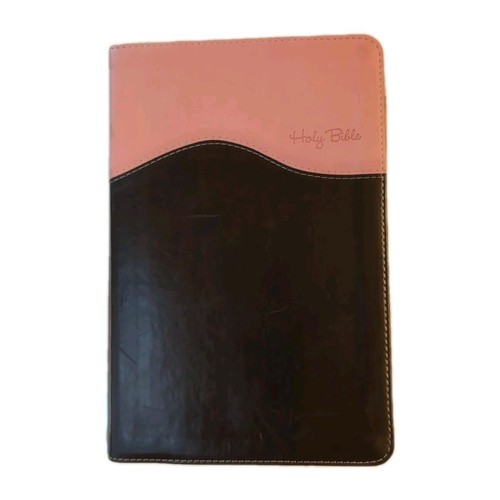 Holy Bible NIV 2011 Italian Duo-Tone leather New International Version 6"X 8.75" - Picture 9 of 9