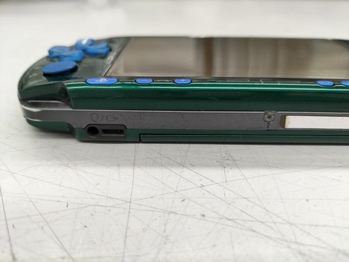 Playstation Portable Spirited Green PSP 3000SG Limited Console - Picture 6 of 16