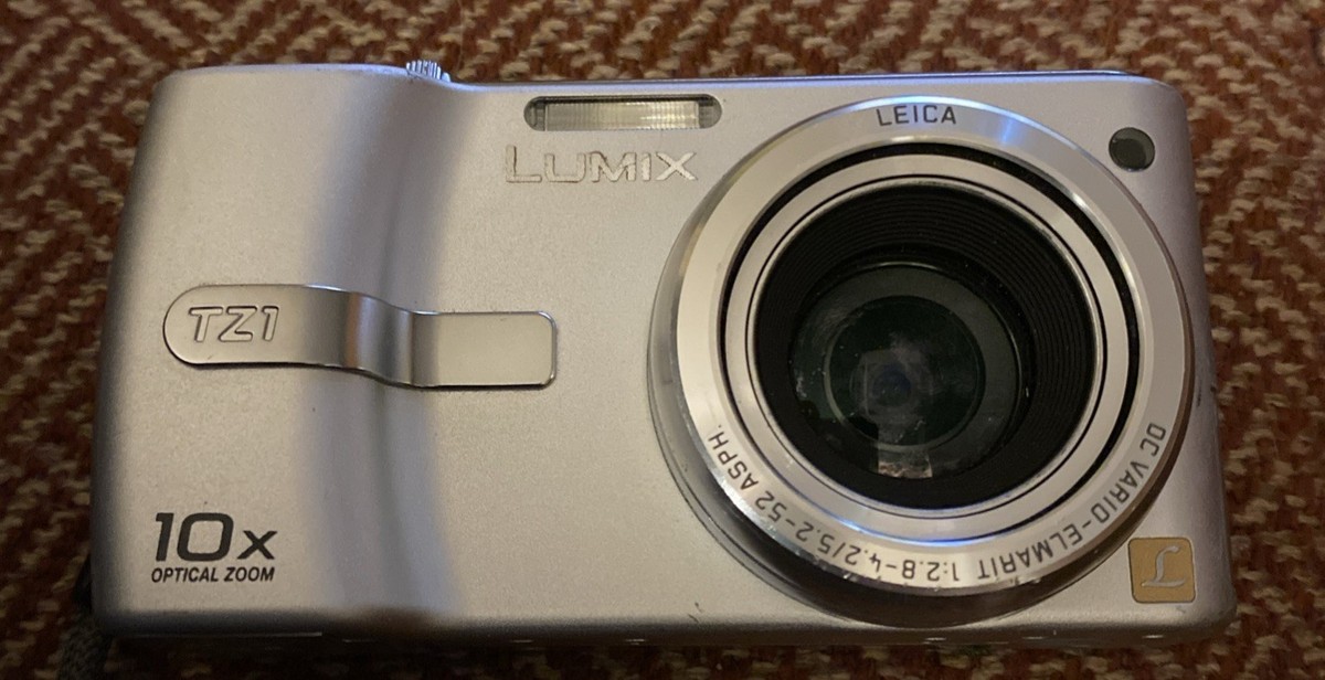 Panasonic Lumix DMC-TZ1 Digital Camera 10x Optical Zoom [used w