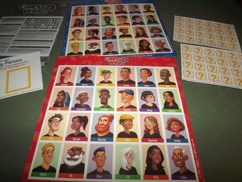 2021 Hasbro The Original Colorforms - Guess Who? - Picture 5 of 7