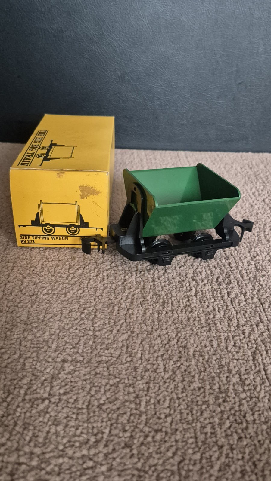 Picture 4 of 5