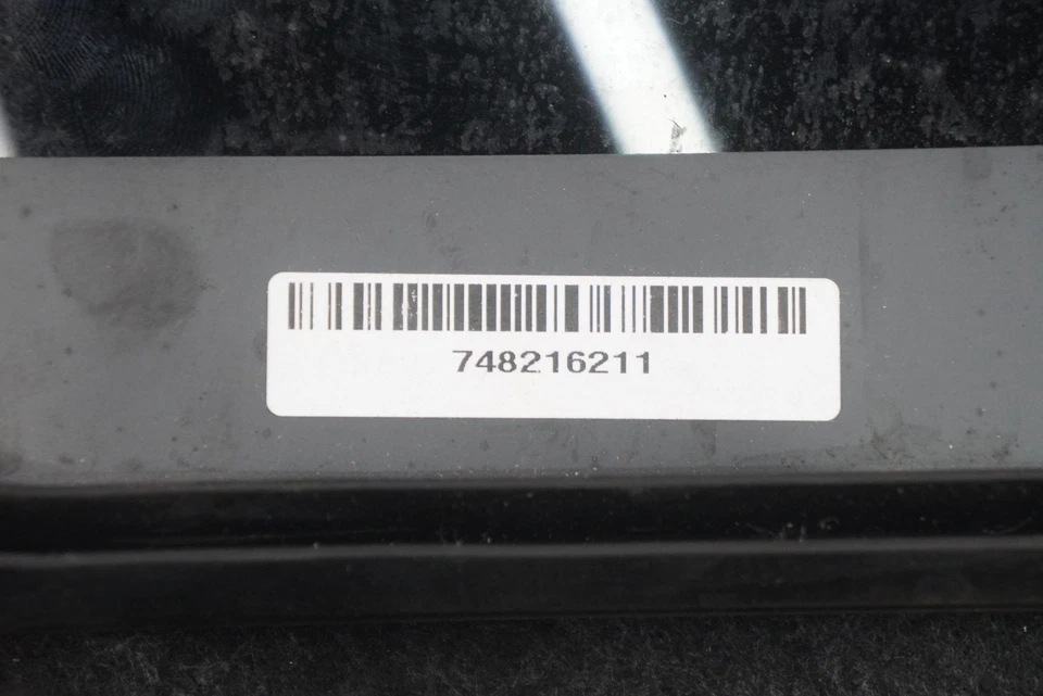 Rear Right Door Fixed Vent Window Glass 51357482162 OEM BMW X5 G05 2019-21 - Image 4 of 4