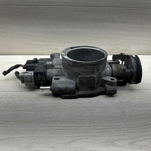 Jeep Grand Cherokee 4.7L V8 Throttle Body 53013163AD OEM 2001-2004 MOPAR Dodge - Picture 1 of 6