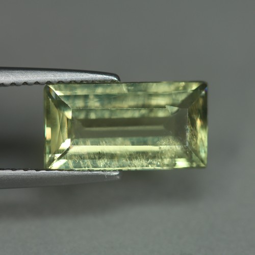 2.86 Cts_Dream Collection_100 % Natural Unheated Color Change Diaspore_Turkey - Picture 2 of 5