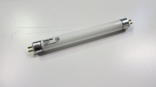 PHILIPS 33236-1 F4T5/CW 4 Watt - T5 Linear Fluorescent Tube - 4100K (LOT OF 8) - Picture 1 of 3