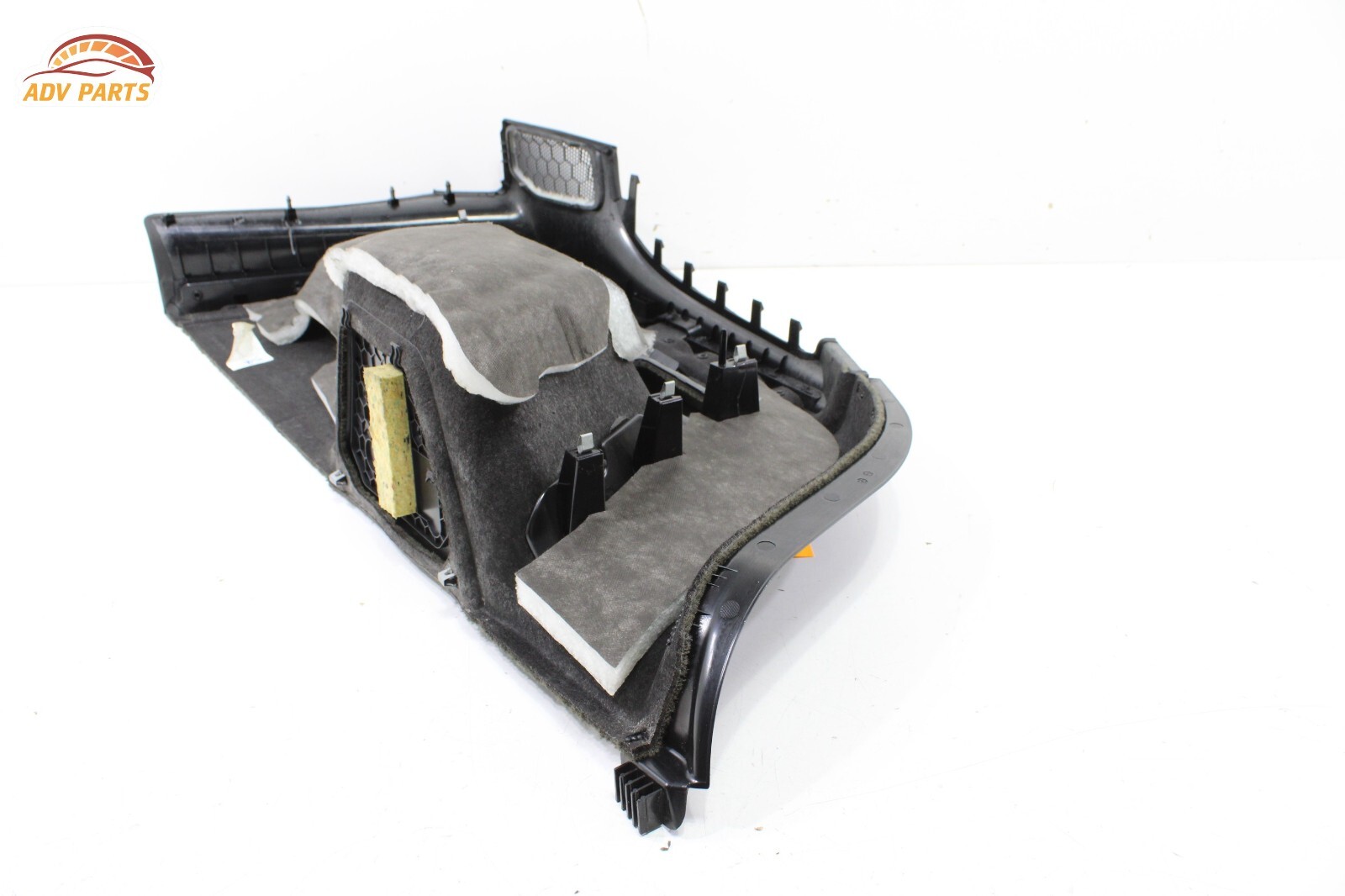 2018 - 2020 BENTLEY BENTAYGA TRUNK LEFT SIDE QUARTER TRIM COVER PANEL OEM