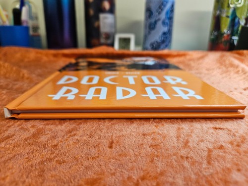 Doctor Radar: Titan Graphic Novel Hardback 2018 10116 - Picture 5 of 8