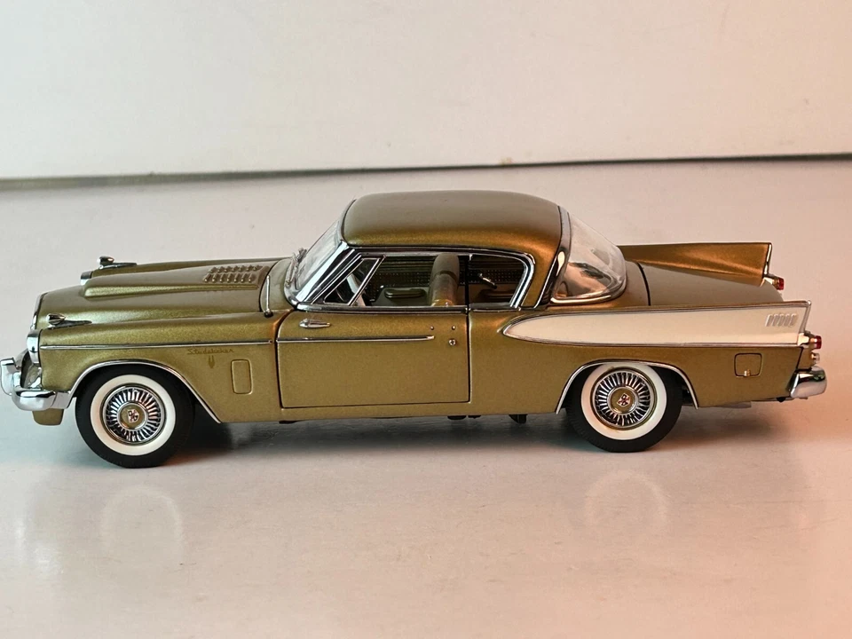 Danbury Mint 1:24 Scale Diecast 1957 Studebaker Golden Hawk, Read - Image 3 of 4