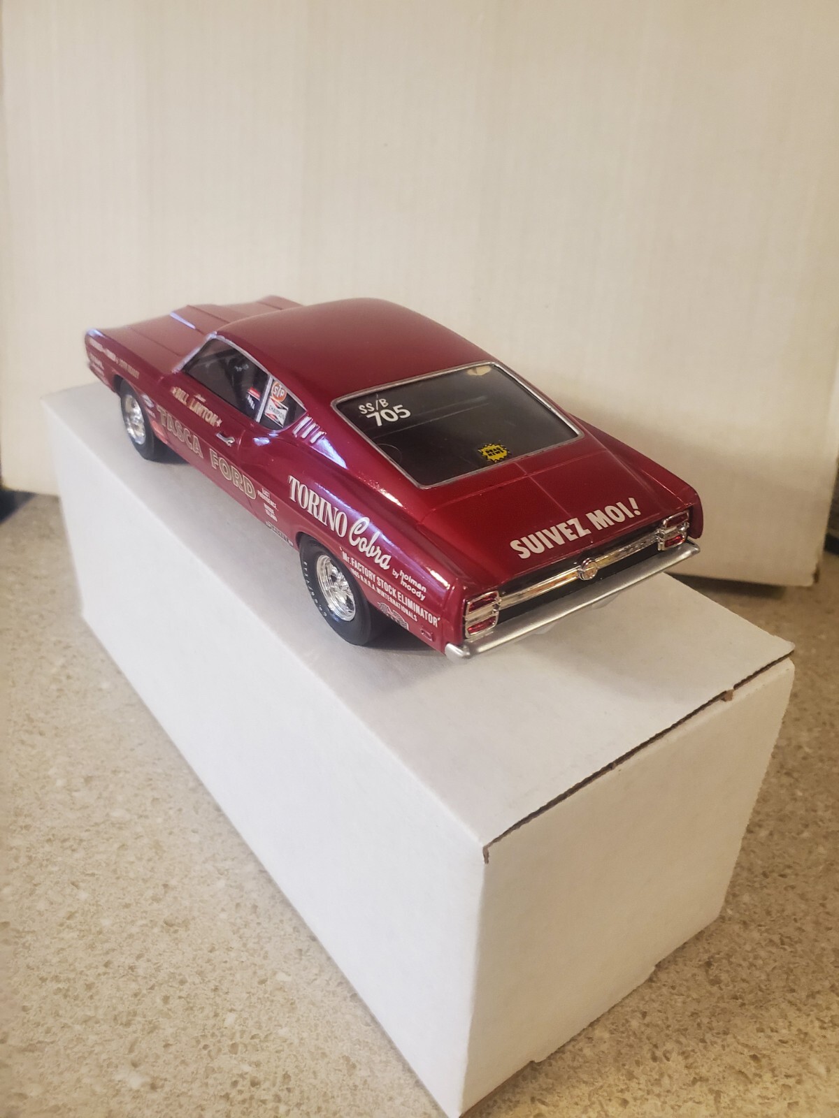 Picture 2 of 4