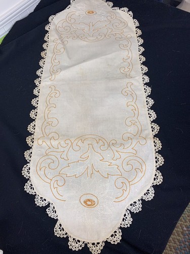 Vintage Off White With Hand Embroidery Gold & White Flowers & Vines Table Runner - Picture 2 of 5